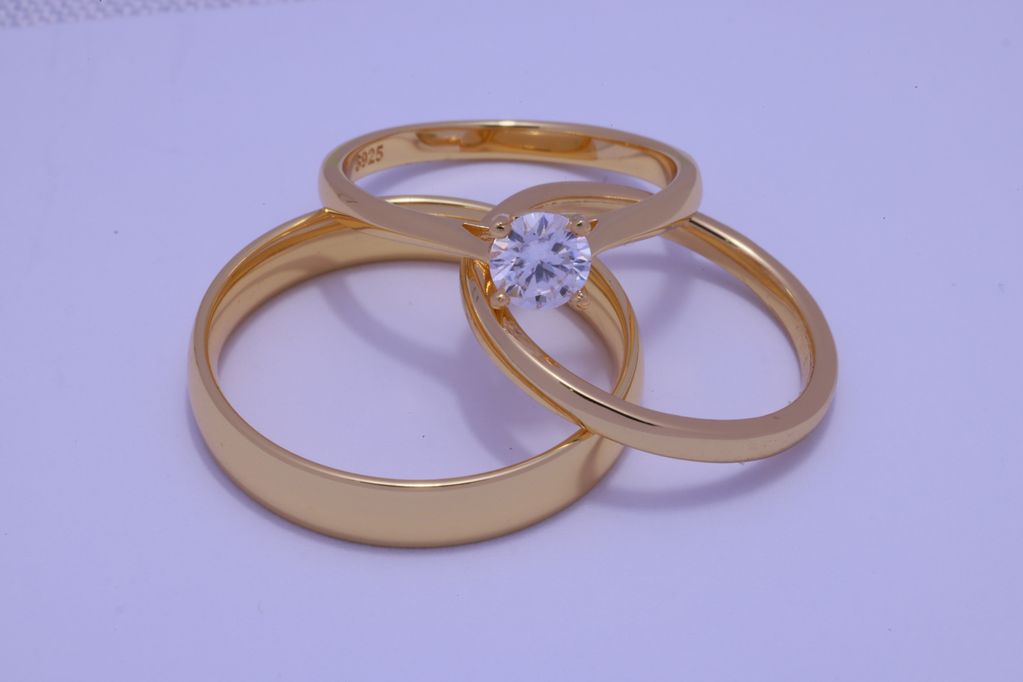 Trio de boda con piedra circonia de 0.50CT - Bañada en oro vermeil 18K