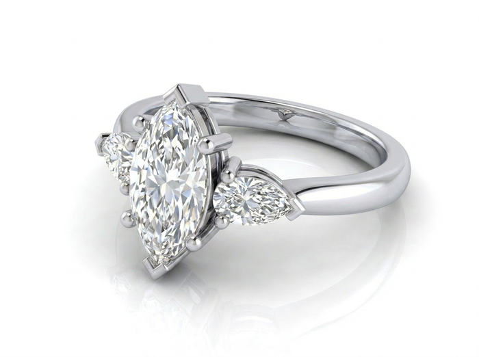 Trinidad de Amor · Anillo de compromiso tres piedras en plata 925 — SilverShine (vista 2)