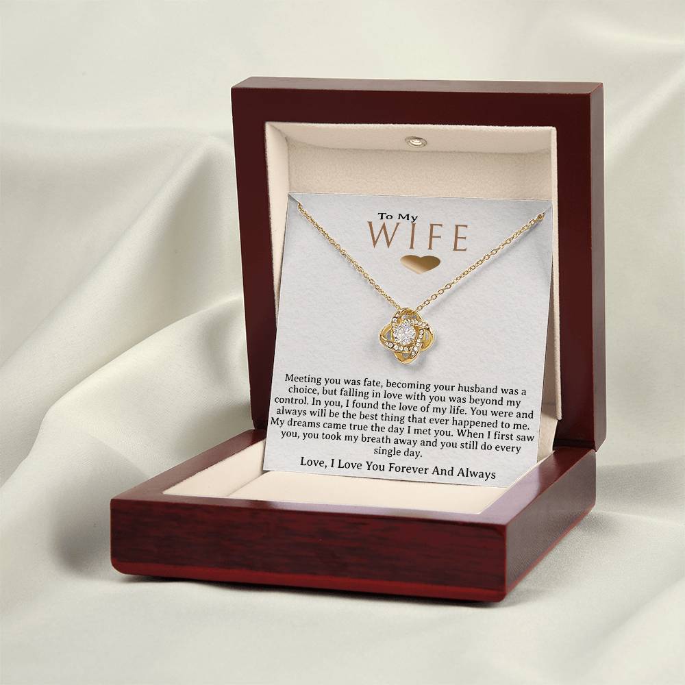 To My Wife Necklace, Gold Knot Pendant, Wife Jewelry Gift, Elegant Necklace for Her, Sentimental Wife Gift, Heartfelt Female Gift