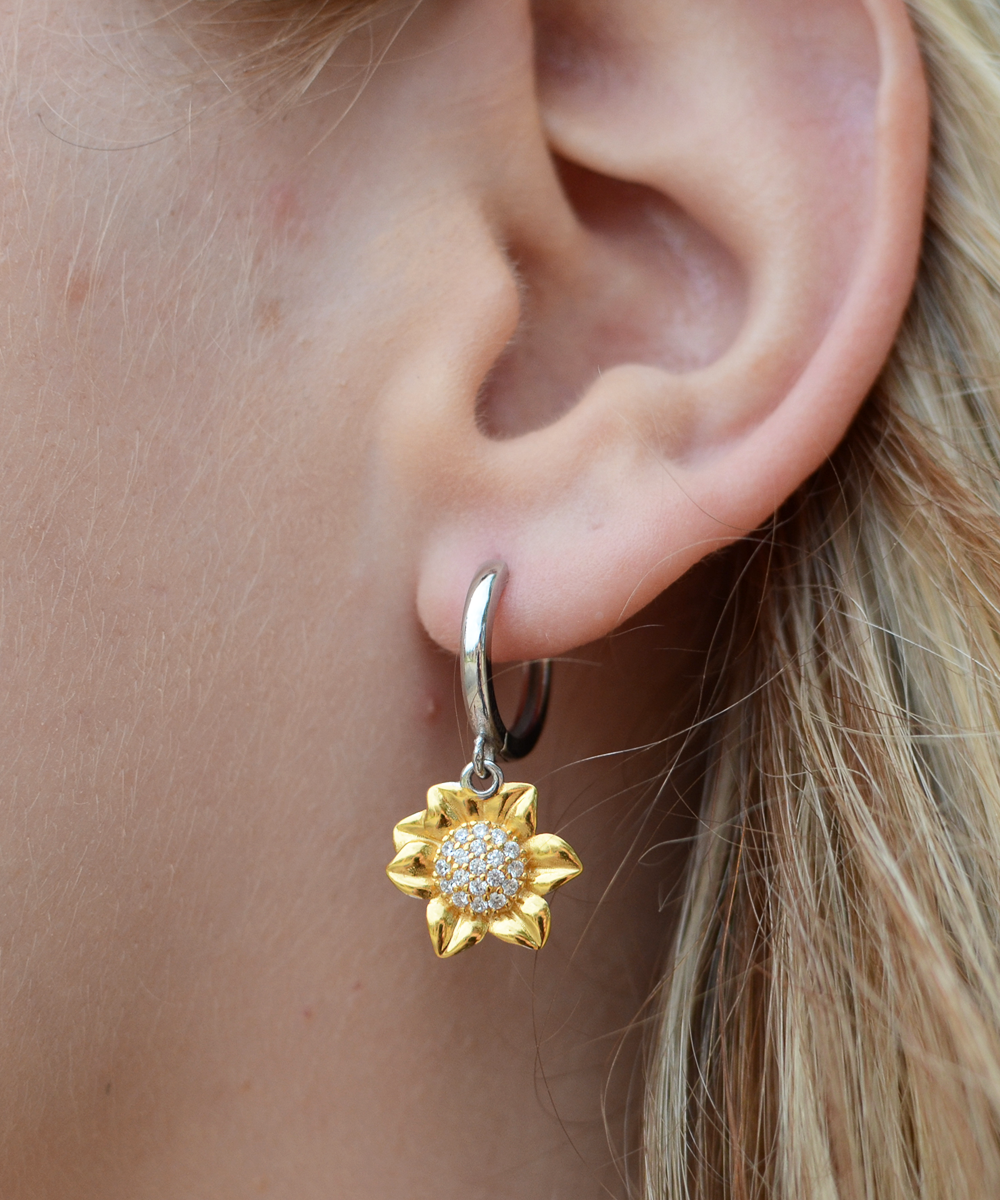 Unlocked 65% Off: Sunflower Bracelet and earrings